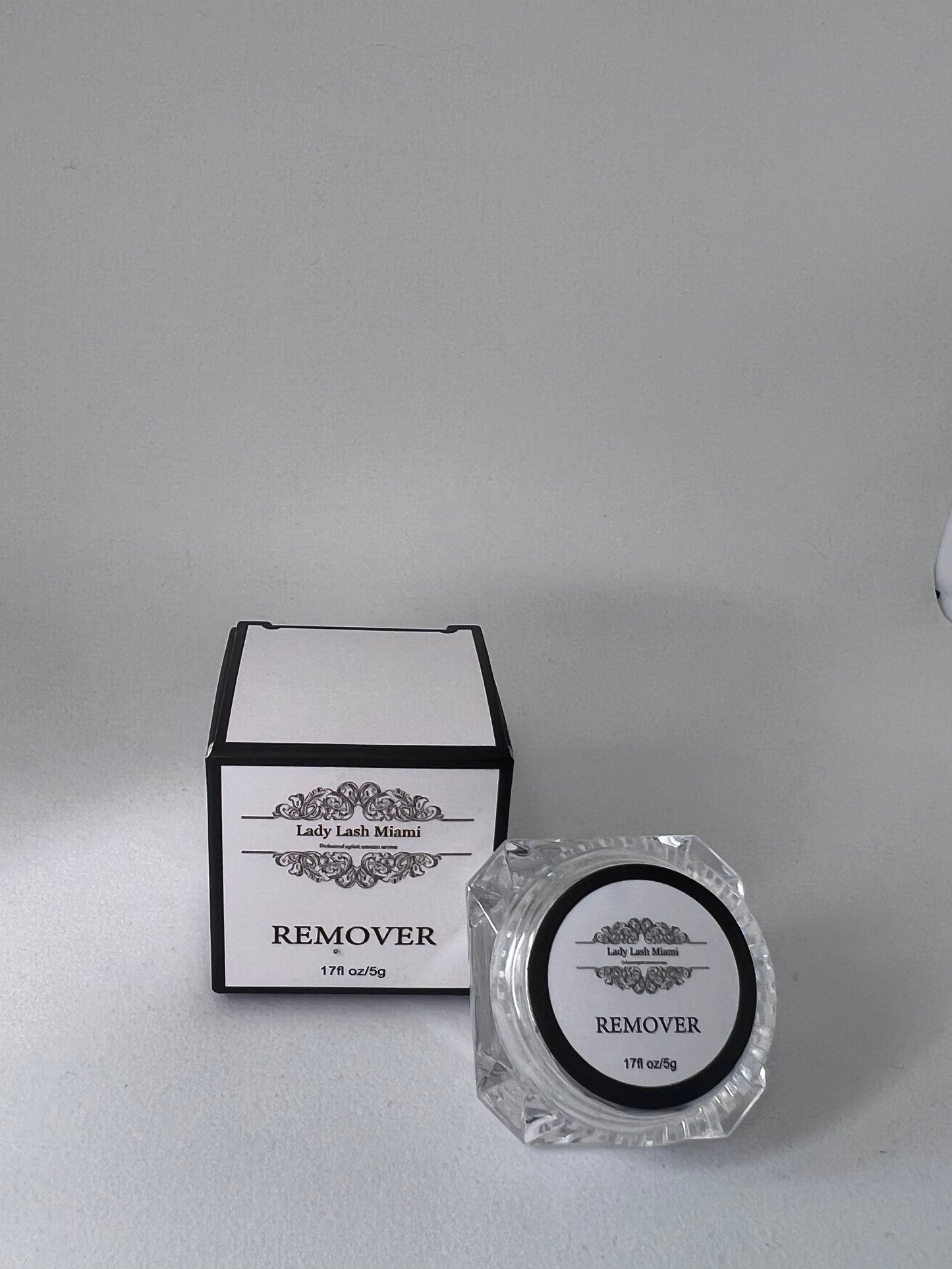 Lash remover