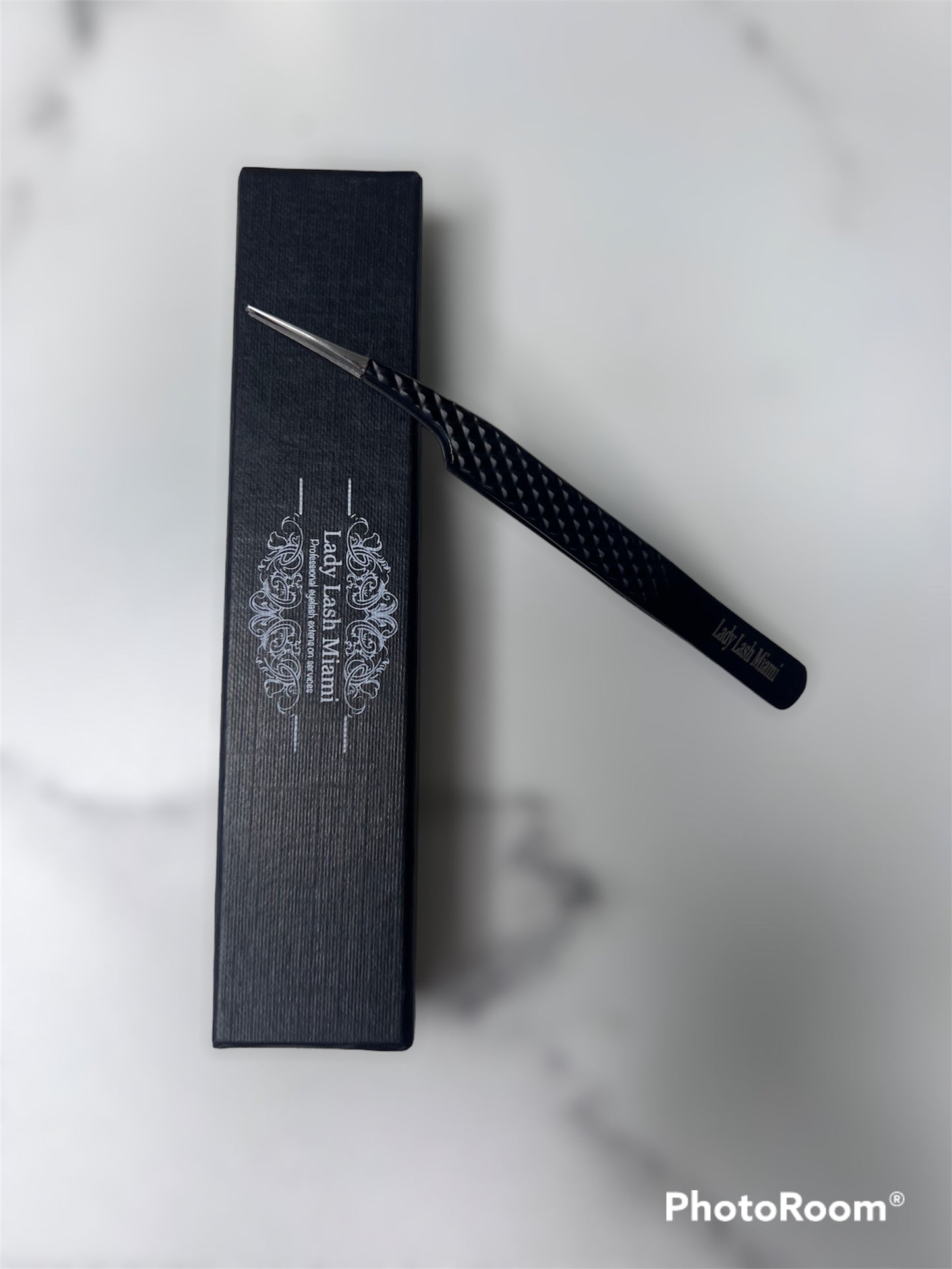 Isolation tweezer