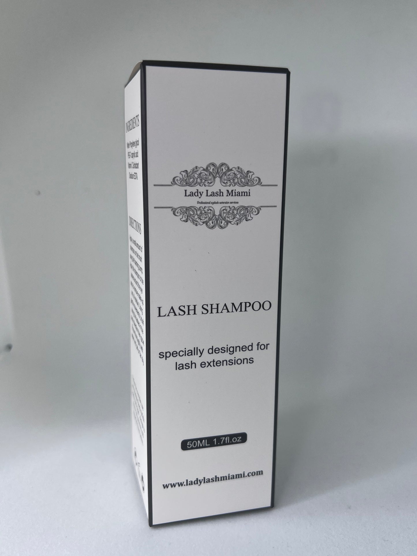 Lash shampoo