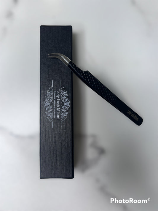 Isolation and volume tweezer